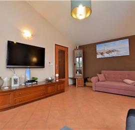 3 bedroom villa with pool near Poreč, sleeps 6